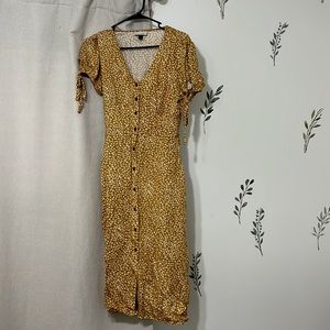 Puff sleeve, size small, Universal Threads dress // perfect condition